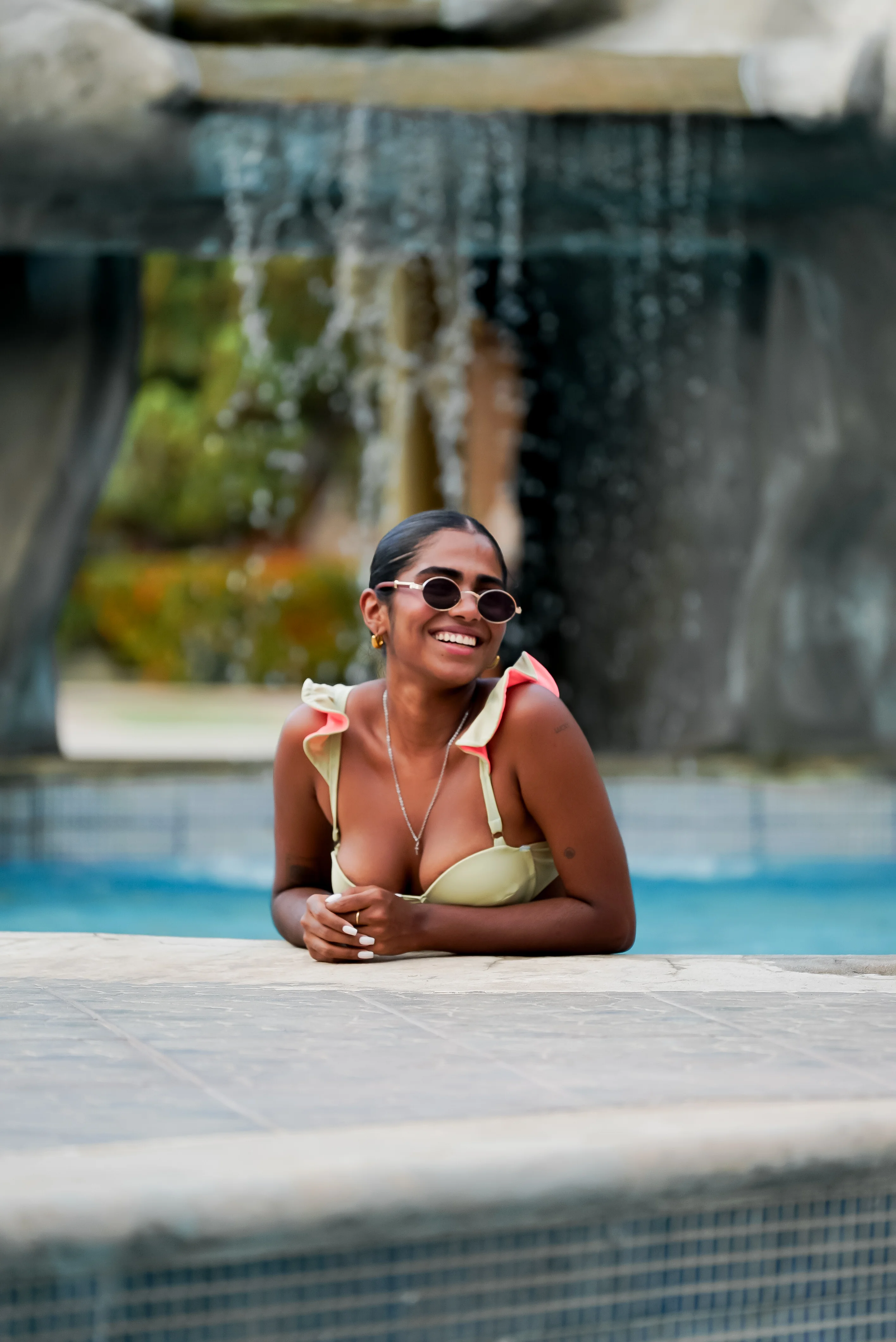 Piscina con cascada
